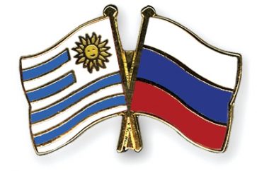 banderas-uruguay-rusia
