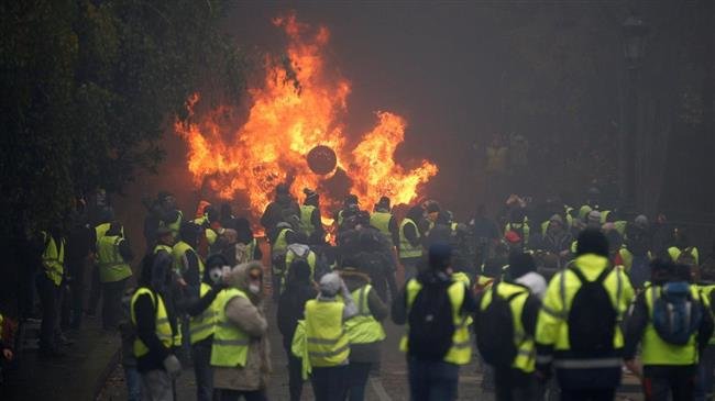 fuego-chalecos-amarillos