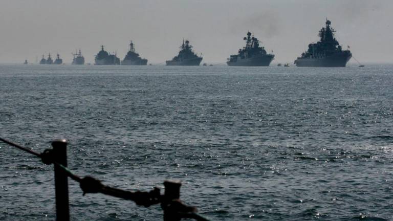 barcos-rusos-cerca-tartus