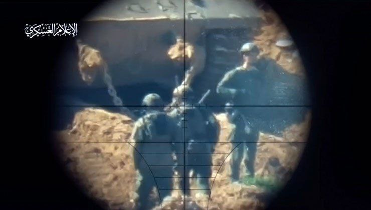 soldados-israelies-apuntados-por-francotirador