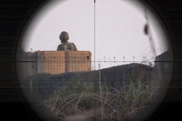 soldado-israeli-apuntado-mira