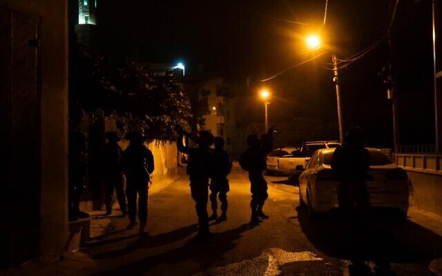 soldados-israelies-cisjordania-noche