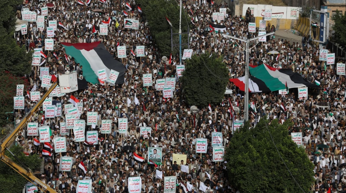 Manifestación por Palestina en Sanaa
