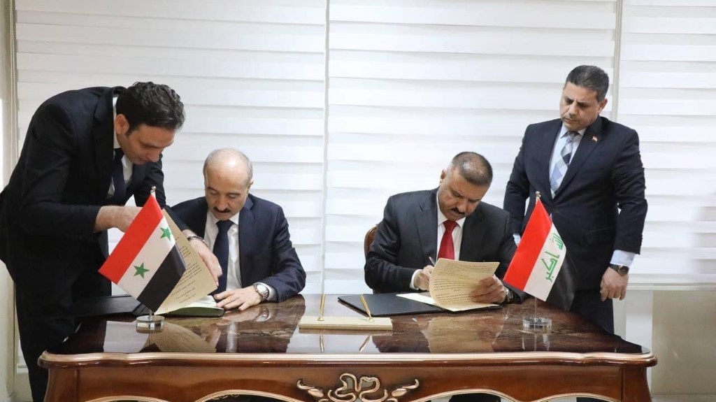 el-ministro-sirio-del-interior-muhammad-al-rahmoun-y-su-homologo-iraqui-abdul-amir-al-shammar