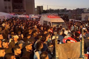 multitud-ambulancias-rafah