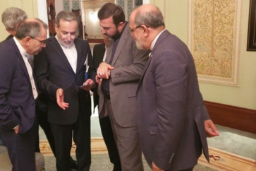 Miembros de la delegación iraní en las conversaciones de Omán