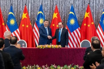 El presidente de China, Xi Jinping, y el primer ministro de Malasia, Anwar Ibrahim