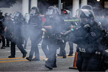 policias-estadounidenses-gases-los-angeles