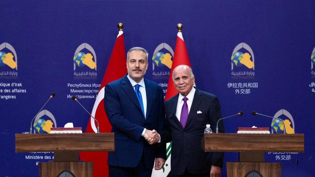 fuad-hussein-y-hakan-fidan